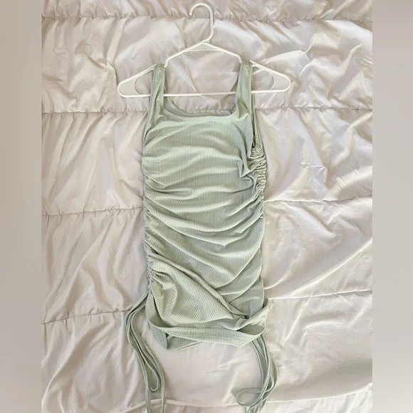 Shein • Dress - Picture 3 of 6